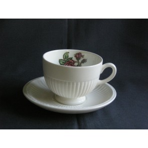 Wedgwood Moss Rose kop & schotel O9 cm.