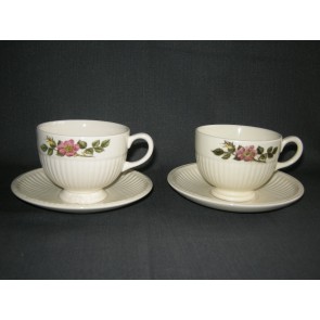 Wedgwood Briar Rose kop en schotels O9 cm. met mankementjes