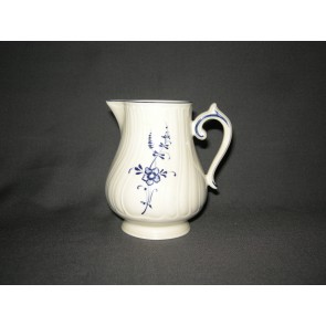 Villeroy & Boch Vieux Luxembourg melkkannetje hoogte 11 cm.