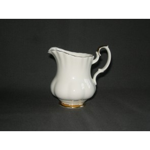 Royal Albert Val d'Or melkkannetje 9,5 cm.