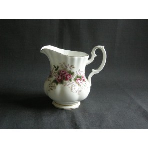 Royal Albert Lavender Rose melkkannetje 9 cm. sleets