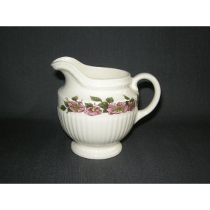 Wedgwood Briar Rose melkkannetje