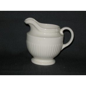 Wedgwood Edme plain melkkannetje