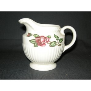 Wedgwood Moss Rose melkkannetje