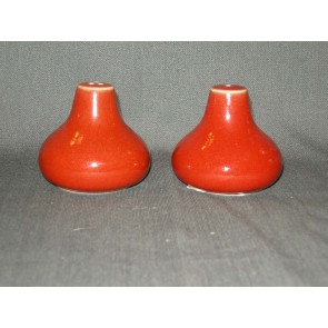 Jars Ceramistes Tourron rood peper- en zoutstel
