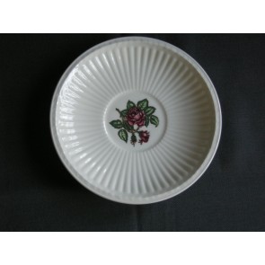 Wedgwood Moss Rose schotel O14,5 cm.