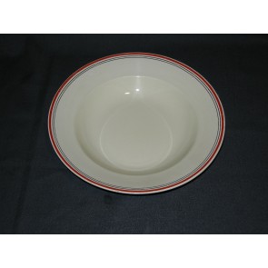 Societe Ceramique roomwit met 1 breed rood en 2 smalle zwarte randjes soepbord