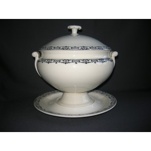 Wedgwood Moustiers soepterrine met onderbord