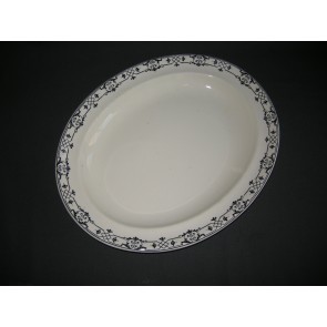 Wedgwood Moustiers vleesschaal 37 x 29,5 cm. 